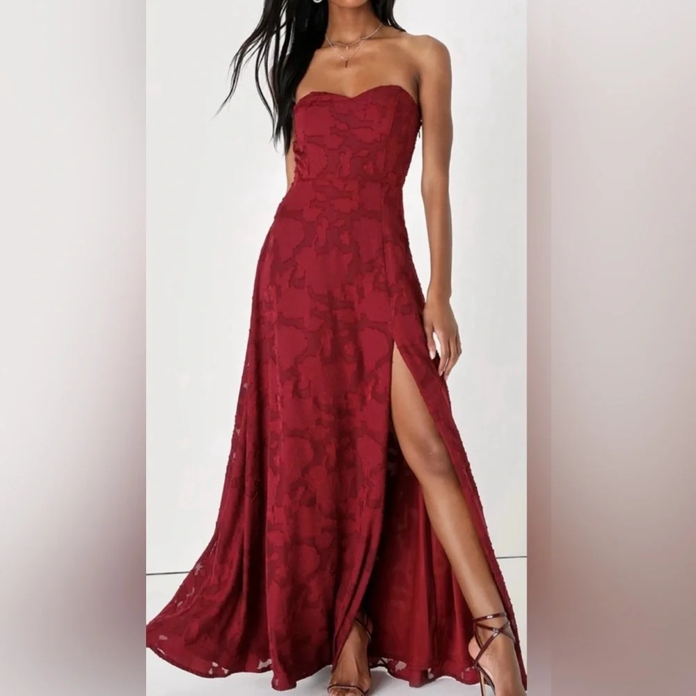 Lulu's Burgundy Strapless Maxi Dress *NEVER WORN* - Picture 1 of 8